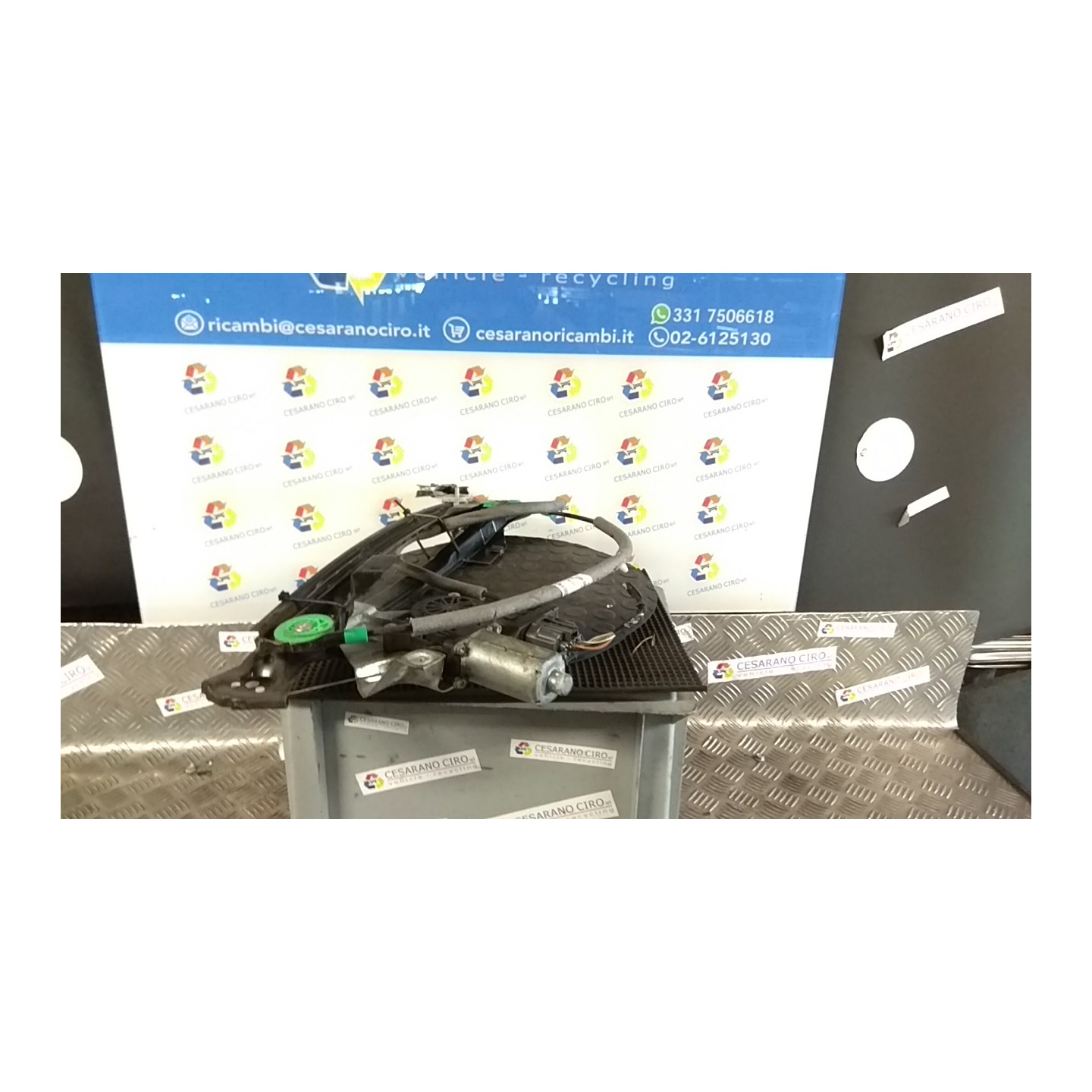 ALZACRISTALLO ELETTR. PORTA ANT. C/MOTORINO DX. 058 JAGUAR X-TYPE (02/01-05/10) XB C2S51553