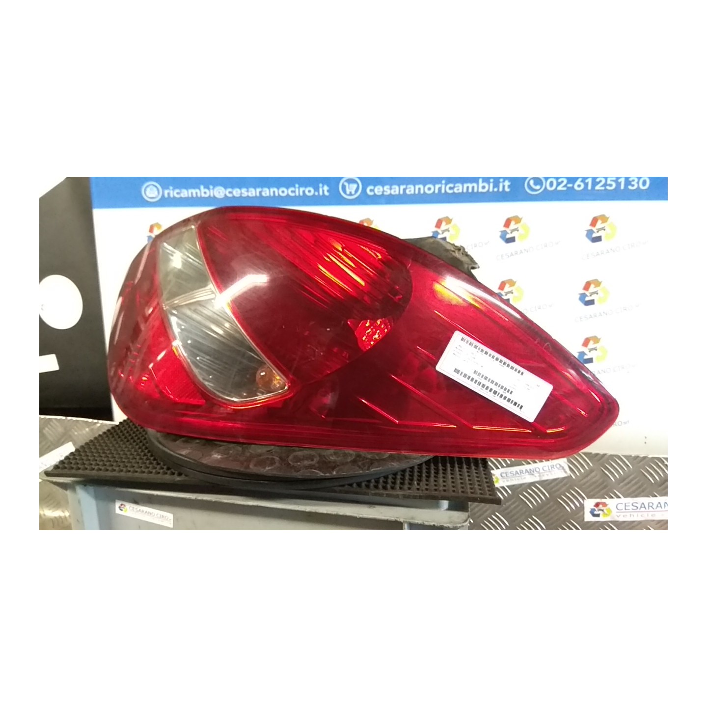 FANALE POST. DX. 067 HYUNDAI I20 (01/09-) G4LA 924201J000