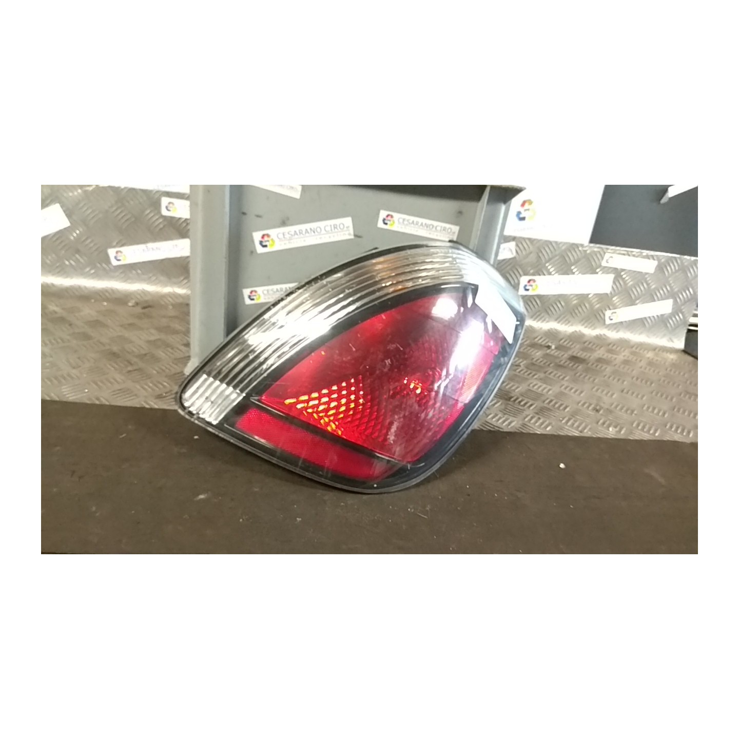 FANALE POST. DX. 082 KIA RIO 2A SERIE (09/05-11/09) D4FA 924021G210