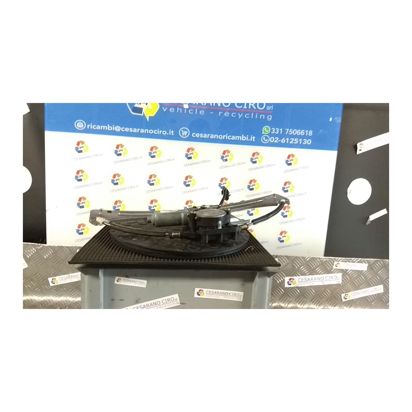 ALZACRISTALLO ELETTR. PORTA POST. DX. 096 CHRYSLER PT CRUISER (05/00-10/05) 16L K05017812AC