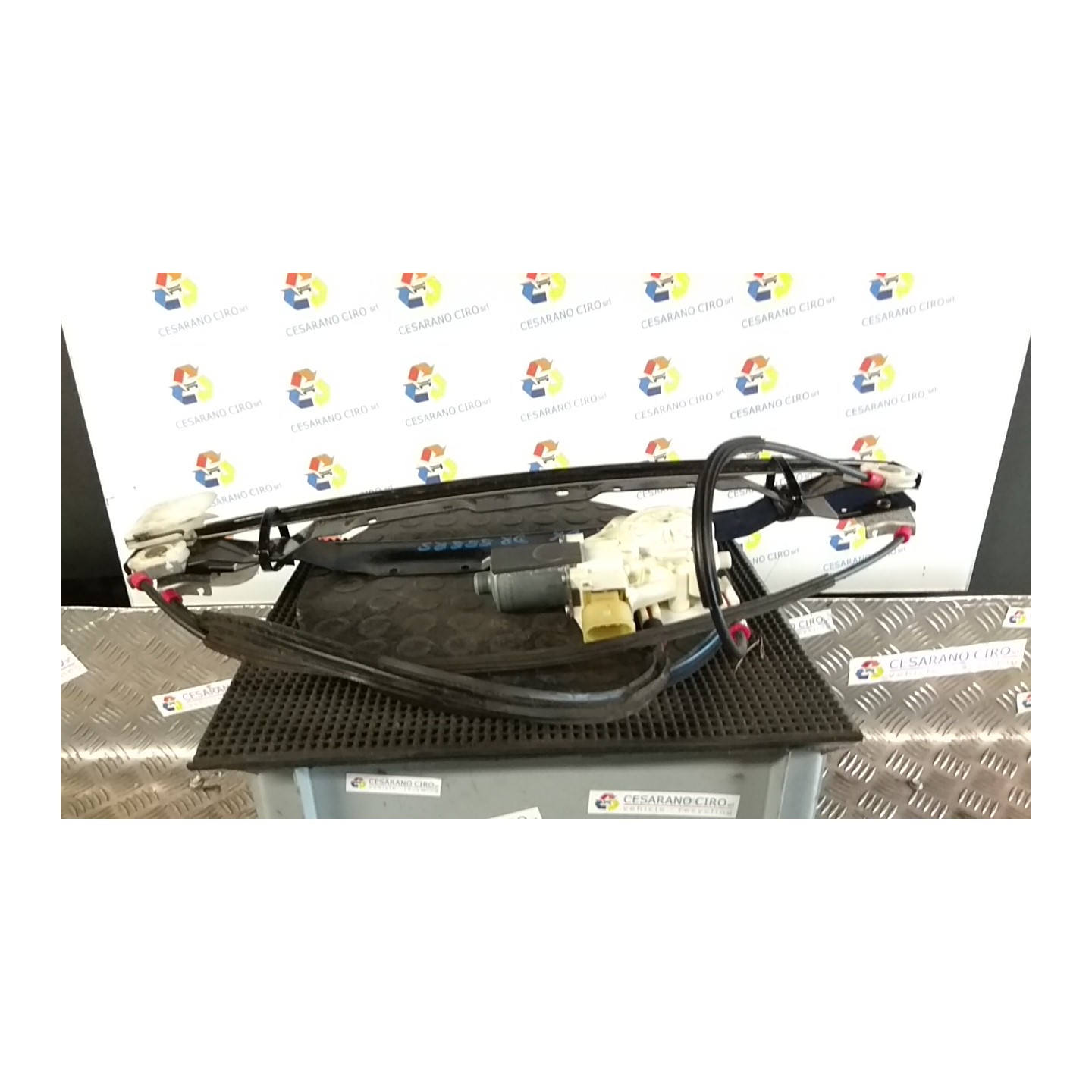 ALZACRISTALLO ELETTR. PORTA ANT. DX. 154 FORD GALAXY (CA1) (06/06-) QXWA 1799999