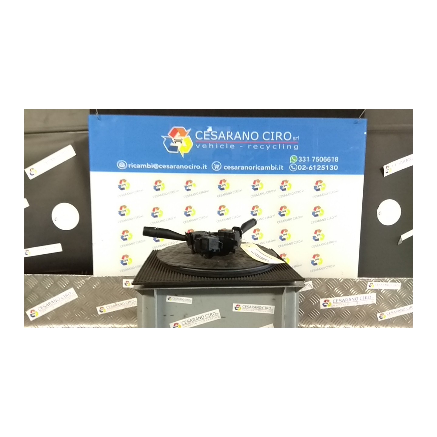 DEVIOGUIDASGANCIO 111 FORD KA (CCQ) (11/96-10/08) J4S NB0819007020001