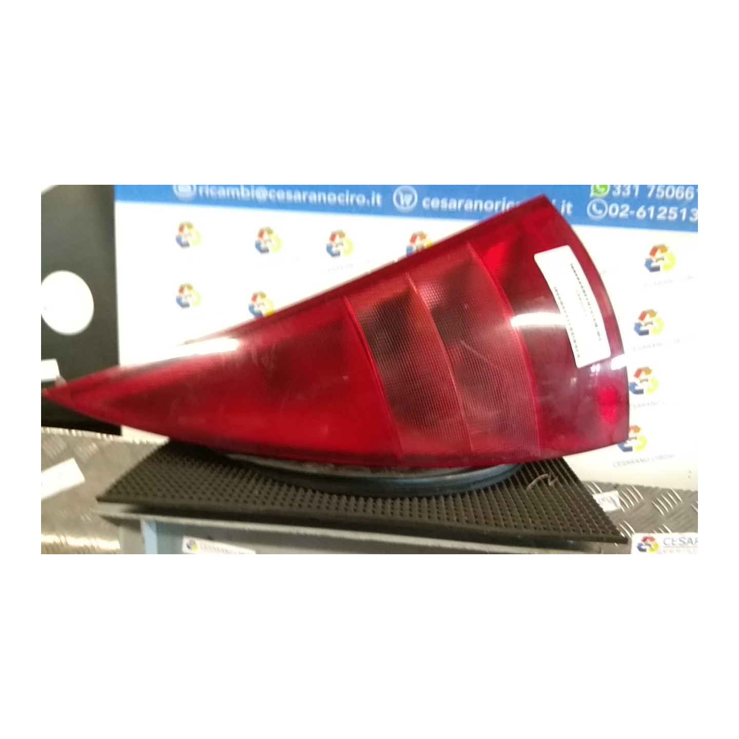 FANALE POST. DX. 127 CITROEN C3 1A SERIE (02/02-12/05) 8HY 6351Q3