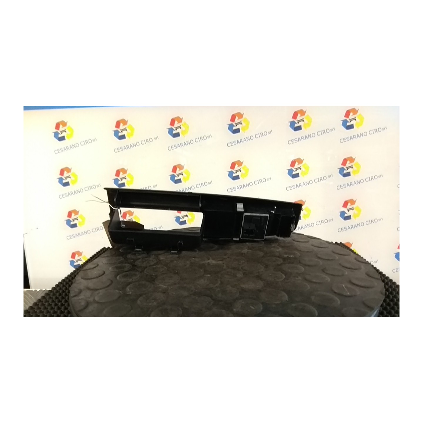 BLOCCO COMANDI ALZACRISTALLI 177 VOLKSWAGEN POLO (9N) (04/05-) BZG NB3721023045022
