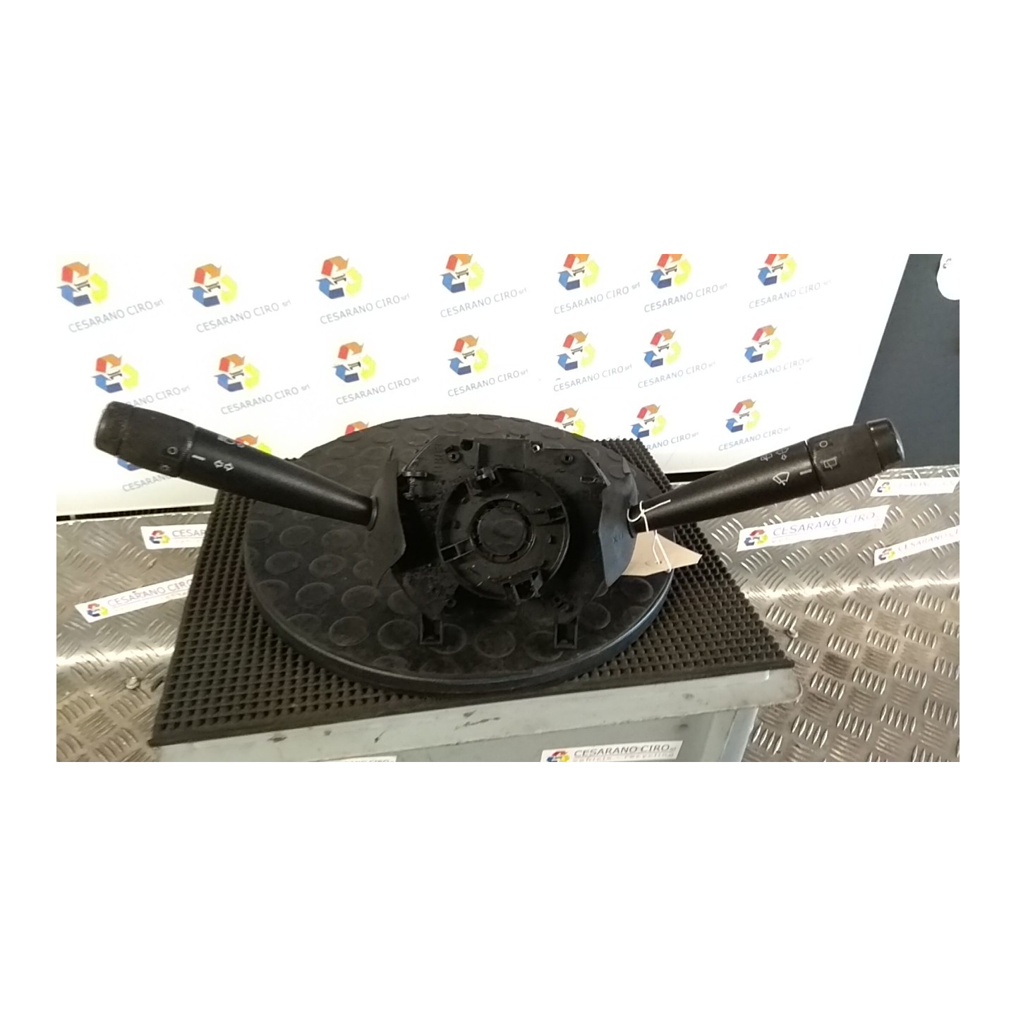 DEVIOGUIDASGANCIO 185 FIAT SEICENTO (1E) (02/98-07/05) 187A1000 NB0819006040014
