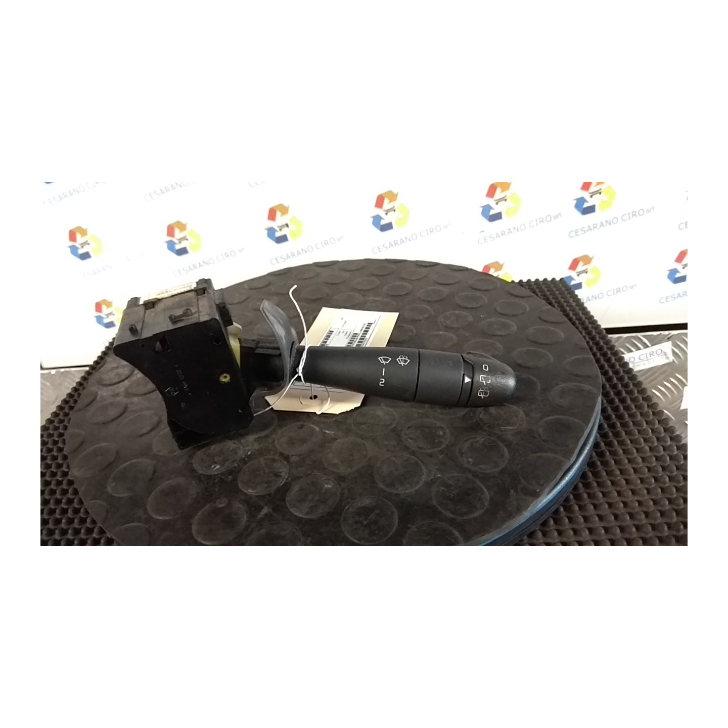 BLOCCO COMANDI TERGICRISTALLI P/STABILIM.PROD. A 202 DACIA SANDERO (07/08-04/13) K7JA7 6001551357