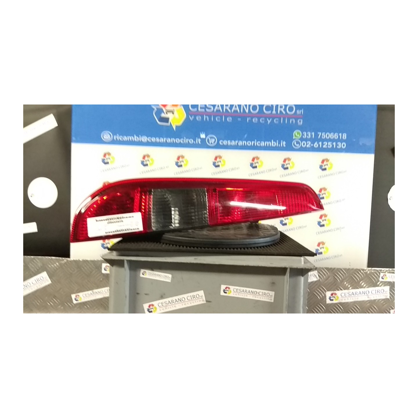 FANALE POST. SX. 211 FORD FOCUS (CAP) (11/04-06/08) G8DB 1420468