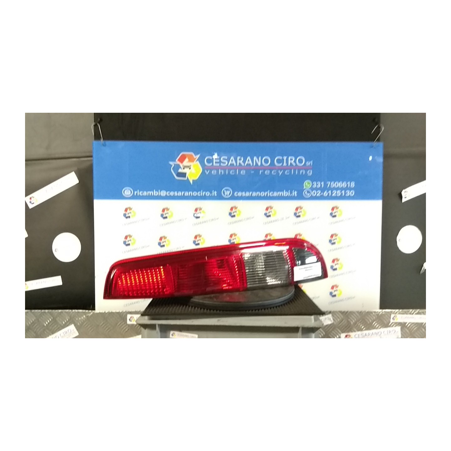 FANALE POST. DX. 212 FORD FOCUS (CAP) (11/04-06/08) G8DB 1420466