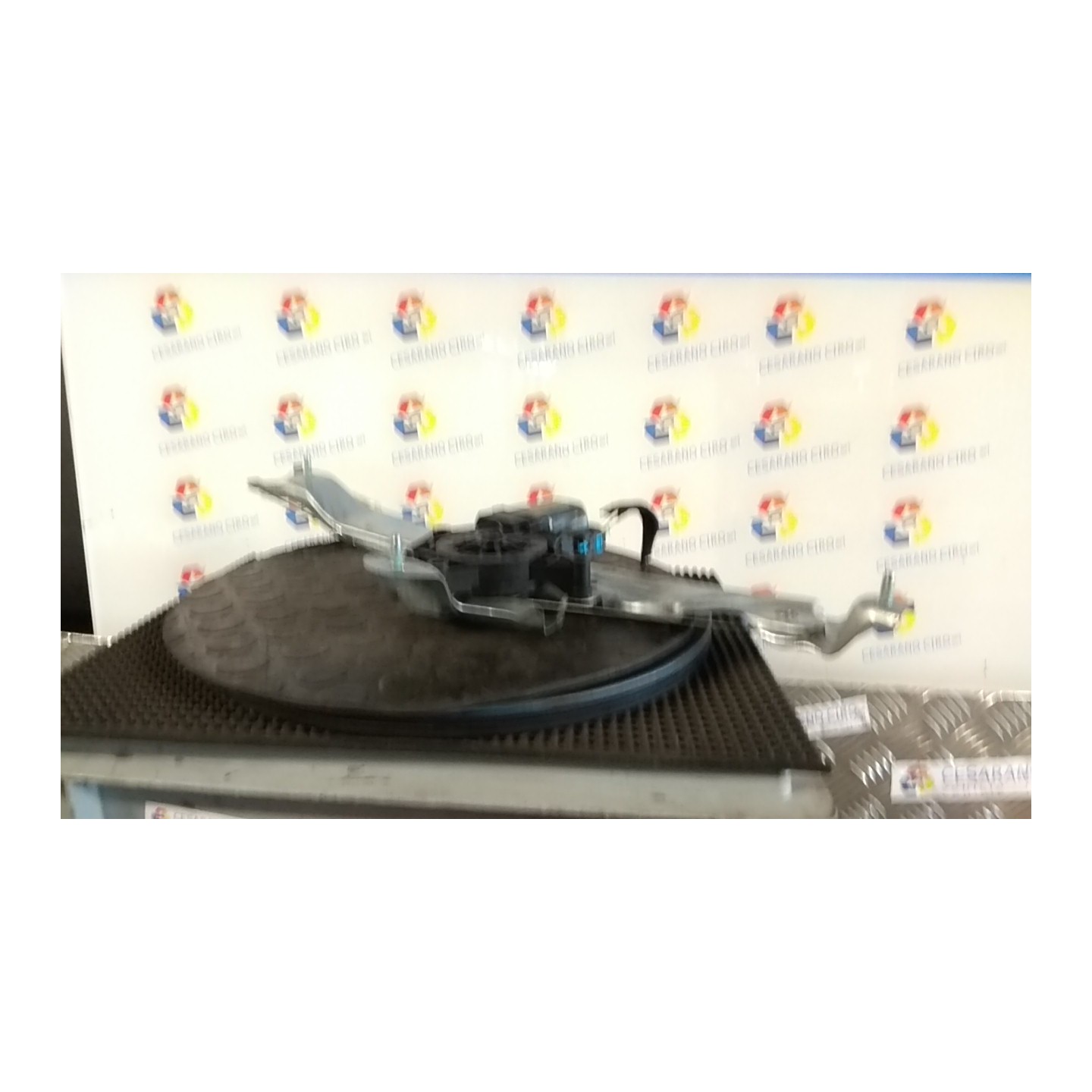 ALZACRISTALLO PORTA POST. DX. 220 DACIA DUSTER (01/18-03/22) H4DF4 827200990R