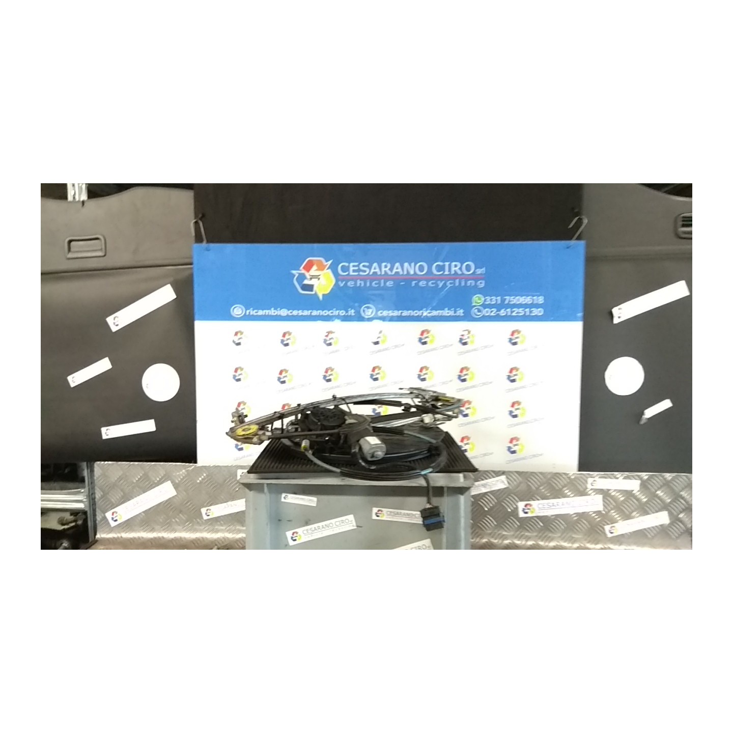 ALZACRISTALLO ELETTR. PORTA ANT. CON MOTORINO DX. 088 ALFA ROMEO GT (X2) (12/03-03/11) 937A5000 60681592