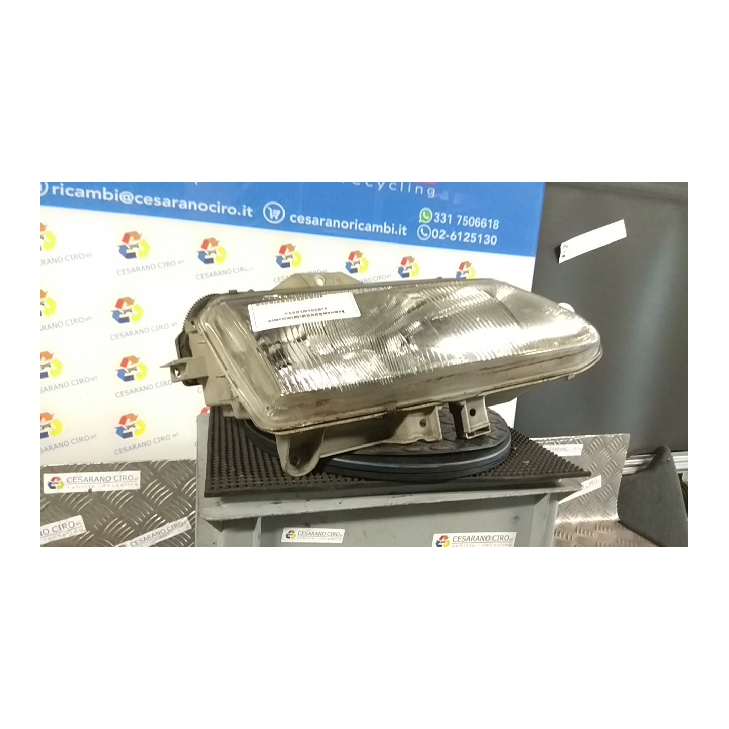 PROIETTORE DX. 134 RENAULT ESPACE 2A SERIE (03/97-07/98) G8T17 7701038272