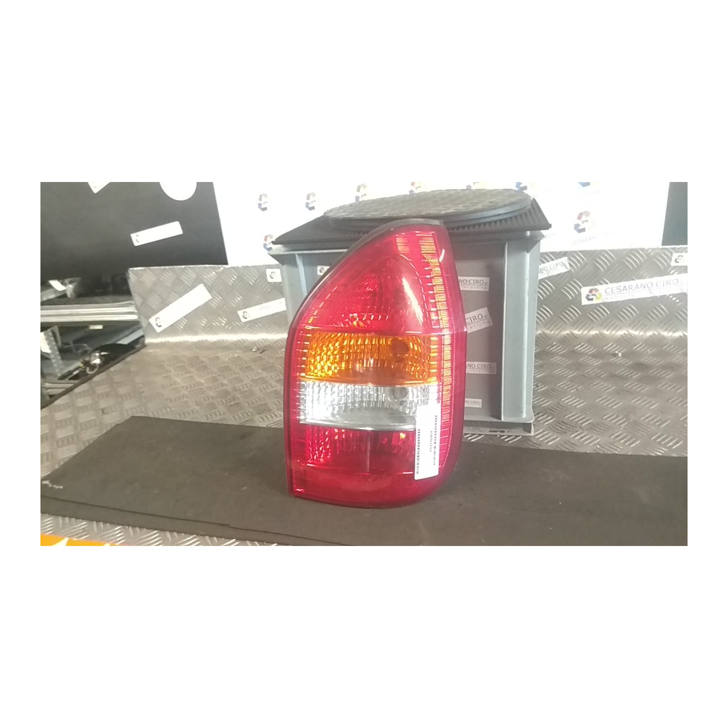 FANALE POST. T.32123349 DX. 047 OPEL ZAFIRA (T98) (03/99-12/05) Z18XE 9117446