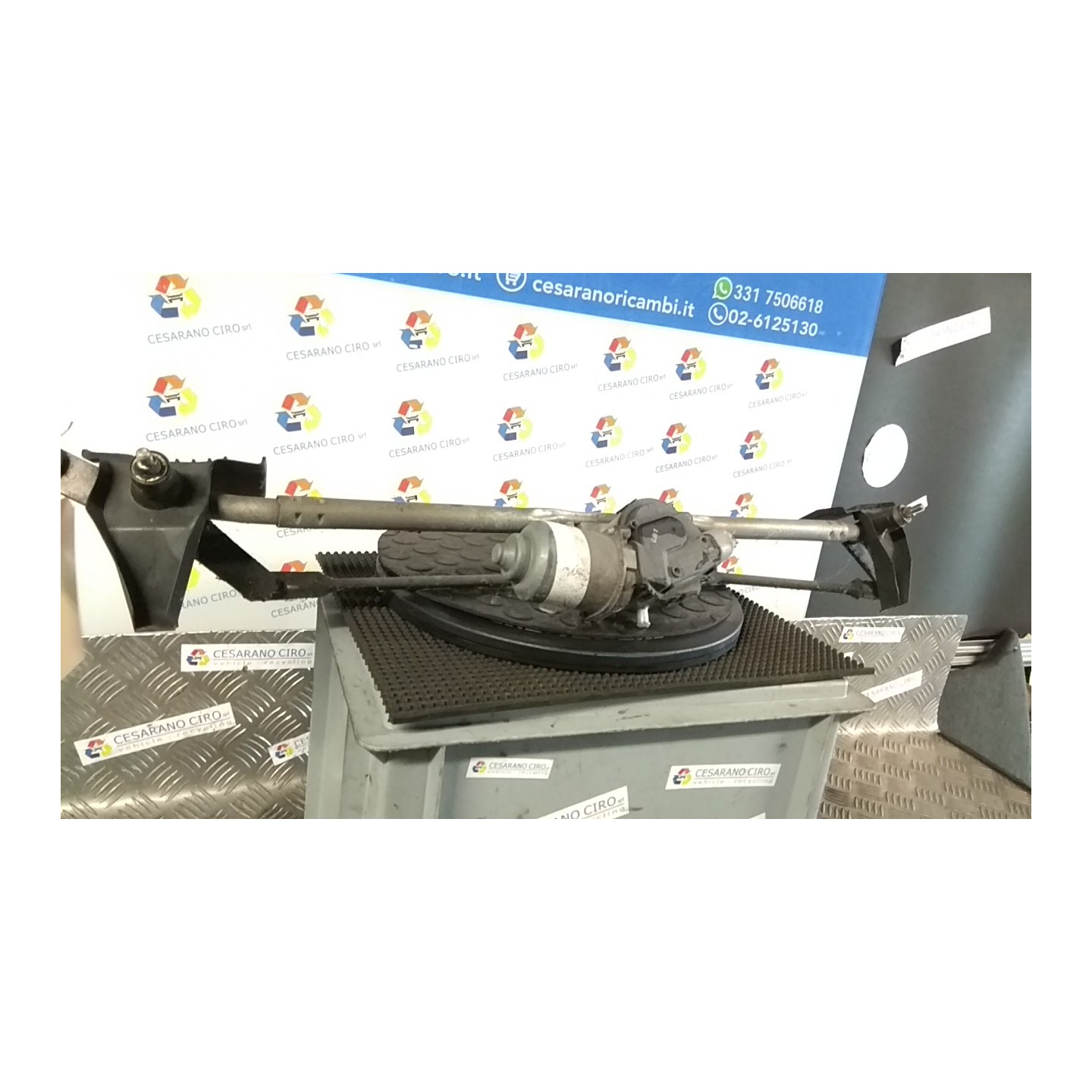 MECCANISMO TERGIPARABREZZA CON MOTORINO 078 JEEP PATRIOT (MK) (09/07-) BWD K04879432AH