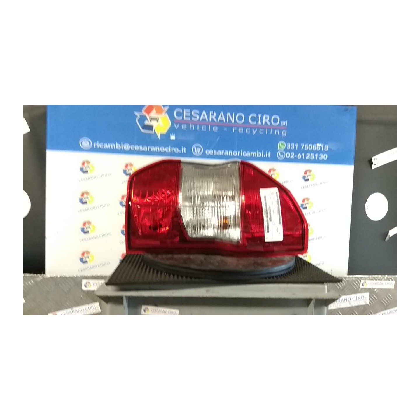 FANALE POST. DX. 106 FORD TRANSIT COURIER (C4A) (04/18-) XWCB 2069551