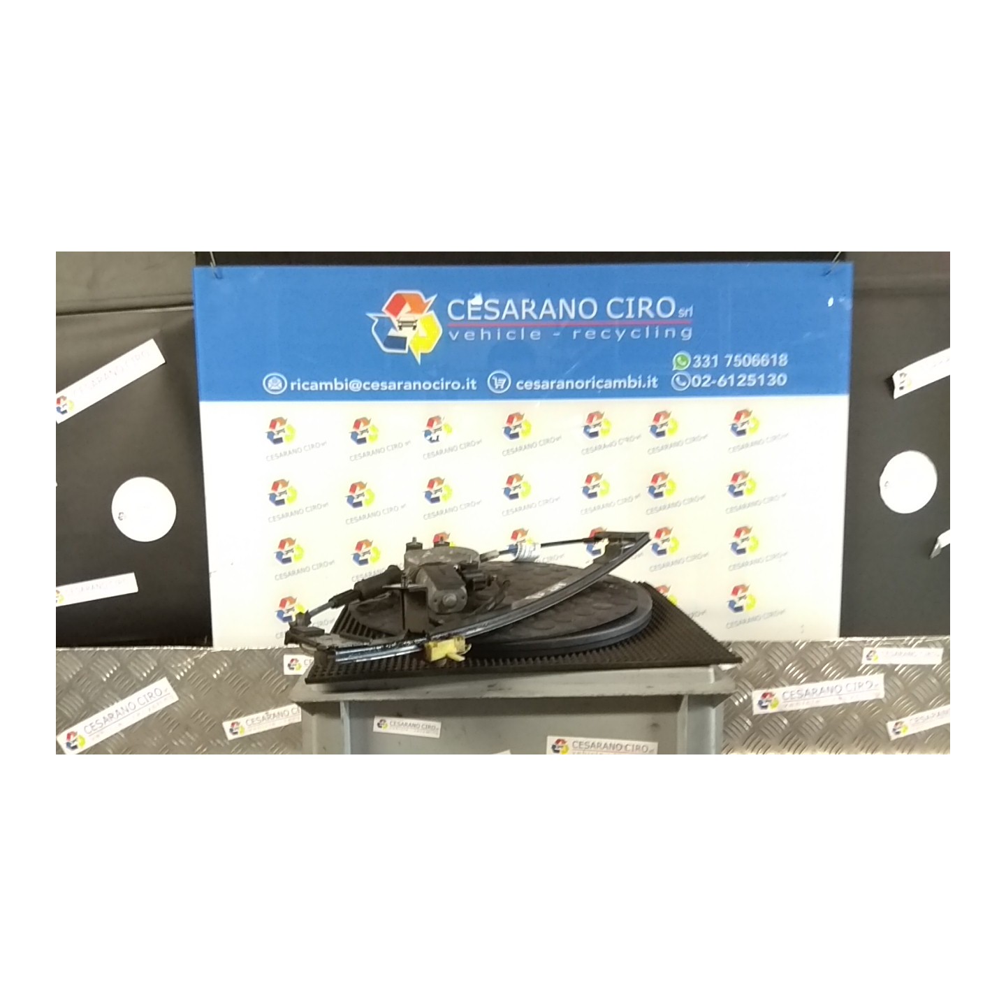 ALZACRISTALLO ELETTR. PORTA ANT. CON MOTORINO DX. 122 FIAT BRAVO (1L) (07/98-11/02) 182B2000 46559811