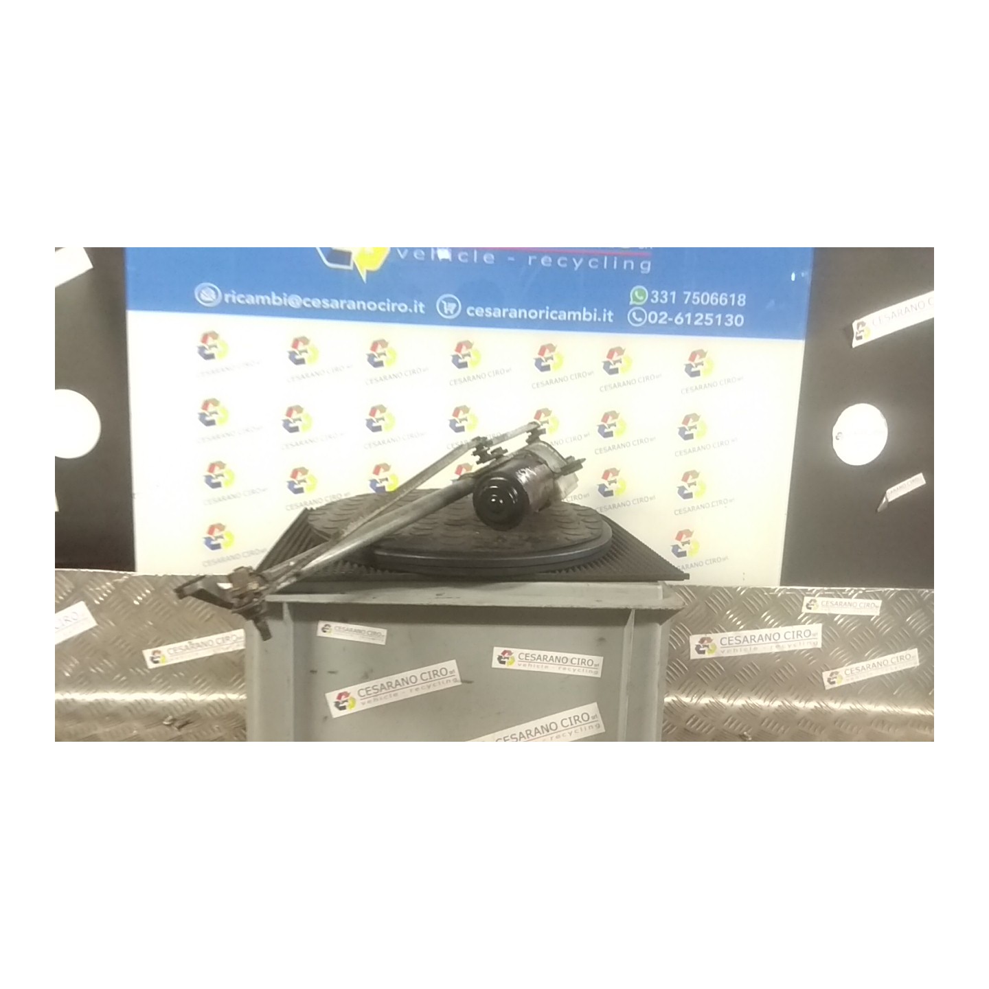 MECCANISMO TERGIPARABREZZA CON MOTORINO 126 FIAT BRAVO (1L) (07/98-11/02) 182B2000 NB3753006042001