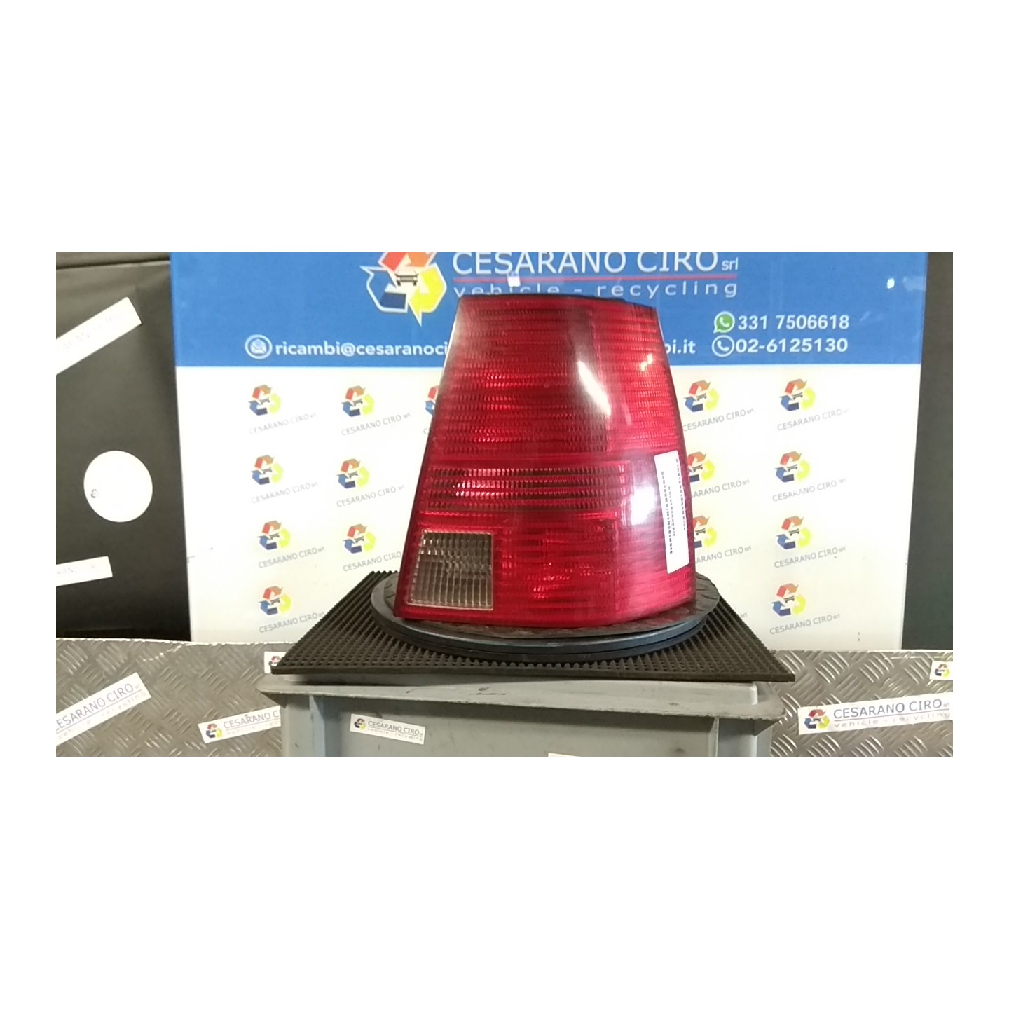 FANALE POST. DX. 130 VOLKSWAGEN BORA (1J) (03/99-02/06) ATD 1J5945096AB