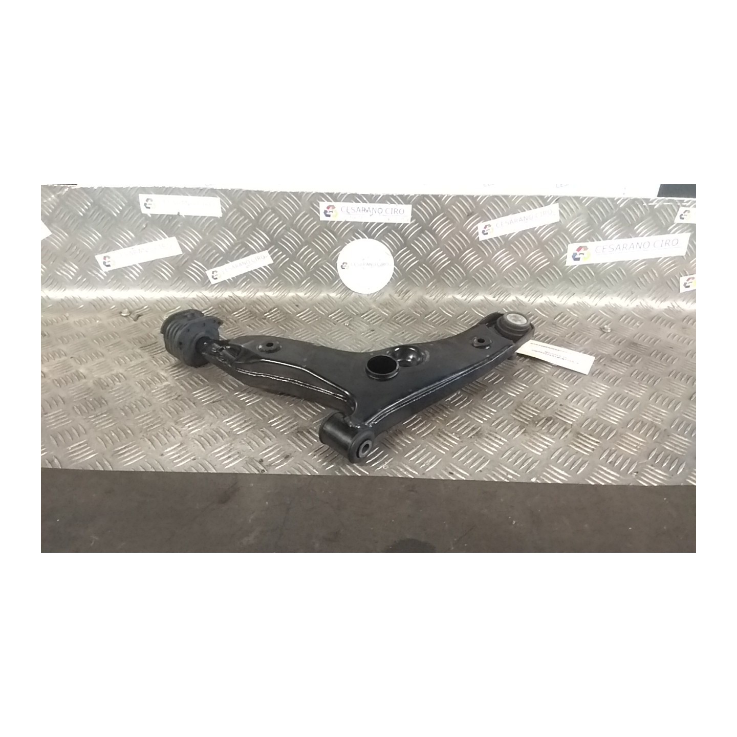 BRACCIO OSCILLANTE SOSP. ANT. DX. 006 MITSUBISHI SPACE STAR (09/98-06/07) 4G13 MR916134