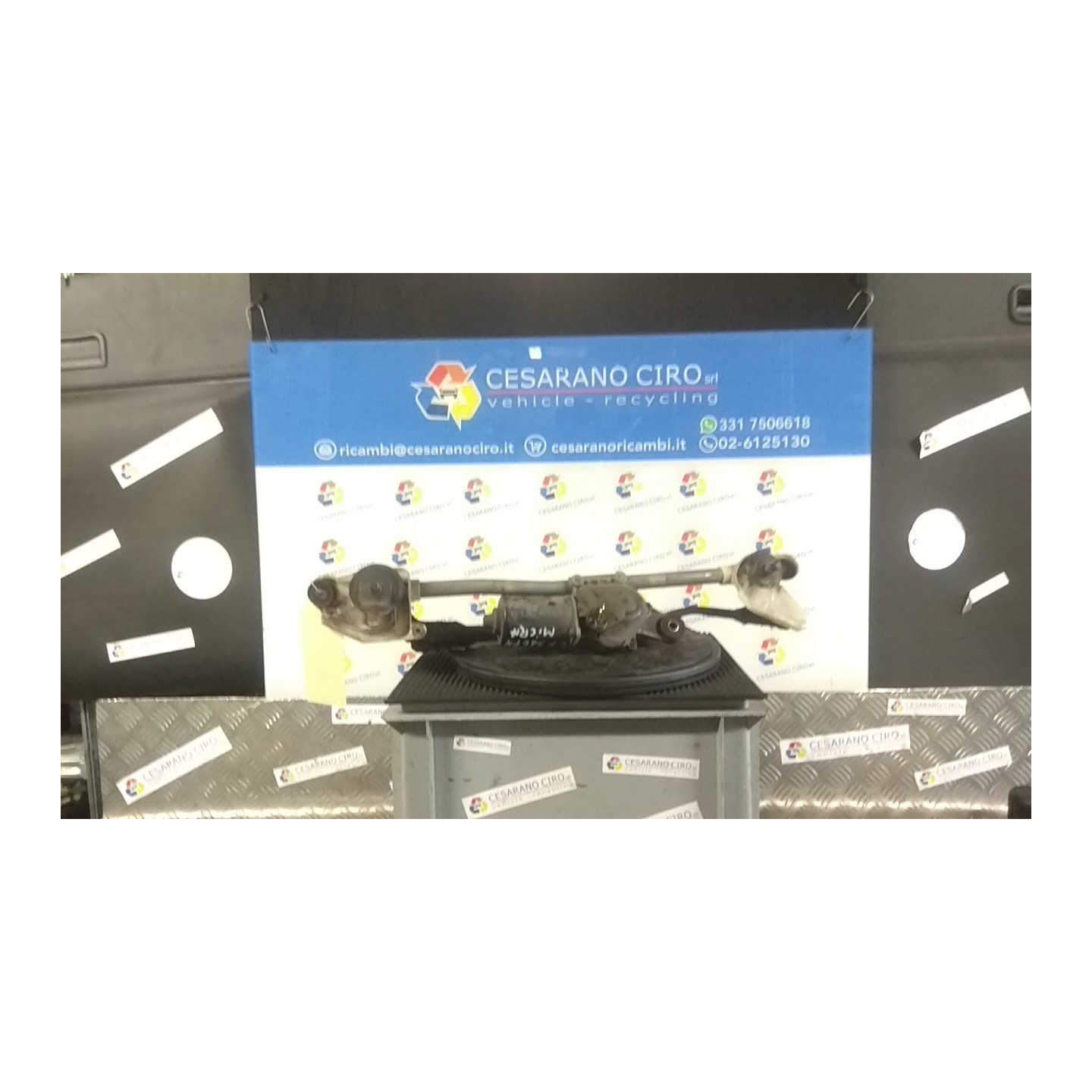 MECCANISMO TERGIPARABREZZA CON MOTORINO 002 NISSAN MICRA (K12E) (11/02-05/06) CR12 NB3753015030004