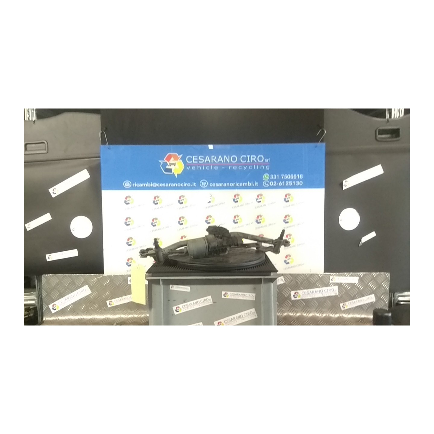 MECCANISMO TERGIPARABREZZA CON MOTORINO 051 PEUGEOT 207 (04/06-06/09) KFU 6405CH