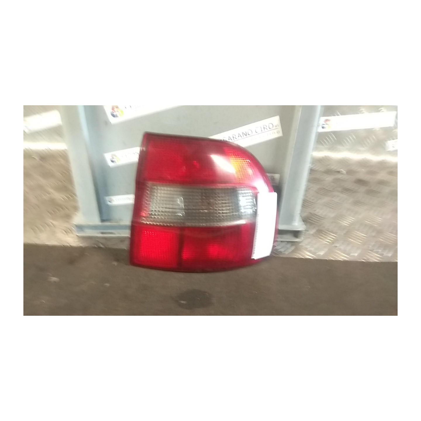 FANALE POST. PARTE EST. DX. 071 VOLVO SERIE 40 (02/96-03/00) B4204S 3345729