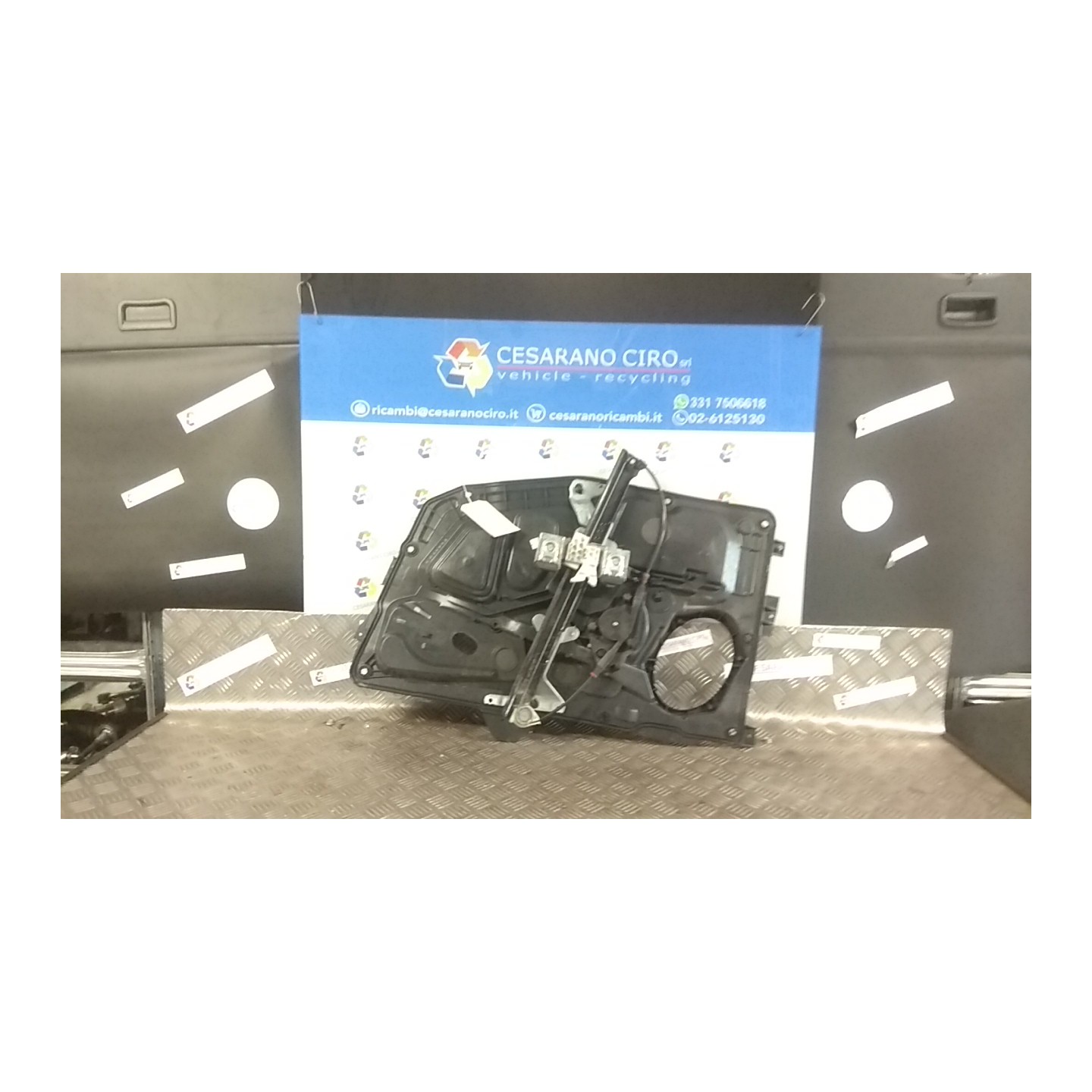 ALZACRISTALLO PORTA POST. SX. 122 FORD FUSION (CBK) (09/02-) FYJA 1449294