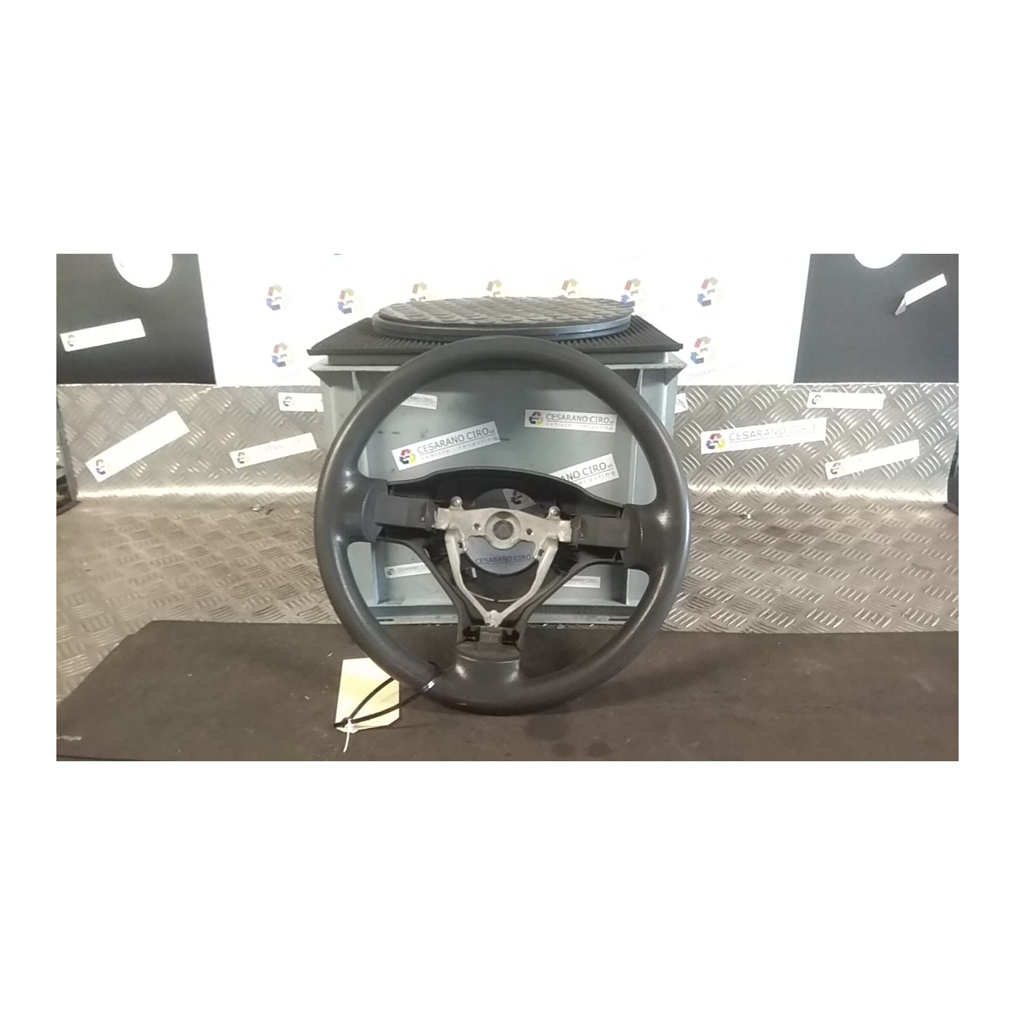VOLANTE 142 TOYOTA AYGO 1A SERIE (04/05-10/14) 1KRFE 451000H010B0