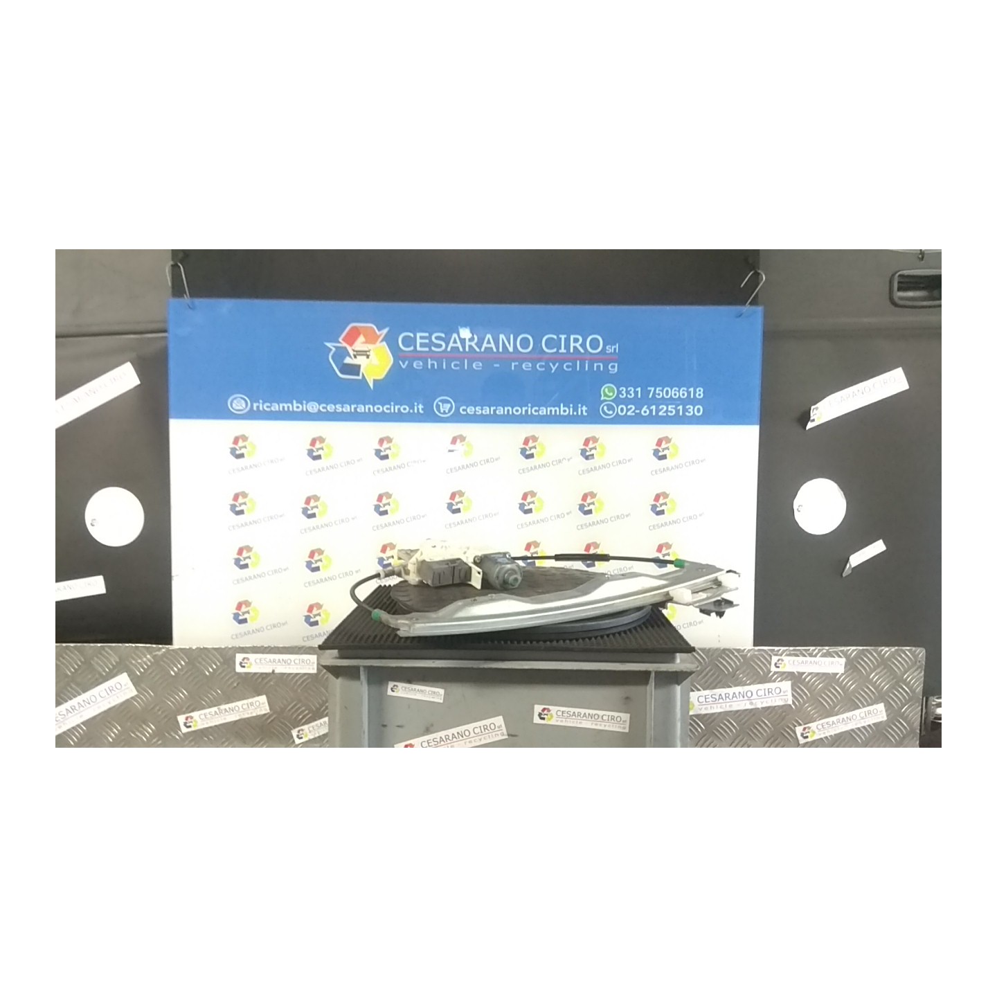 ALZACRISTALLO PORTA POST. DX. 146 PEUGEOT 407 (03/04-03/12) RHR 922491