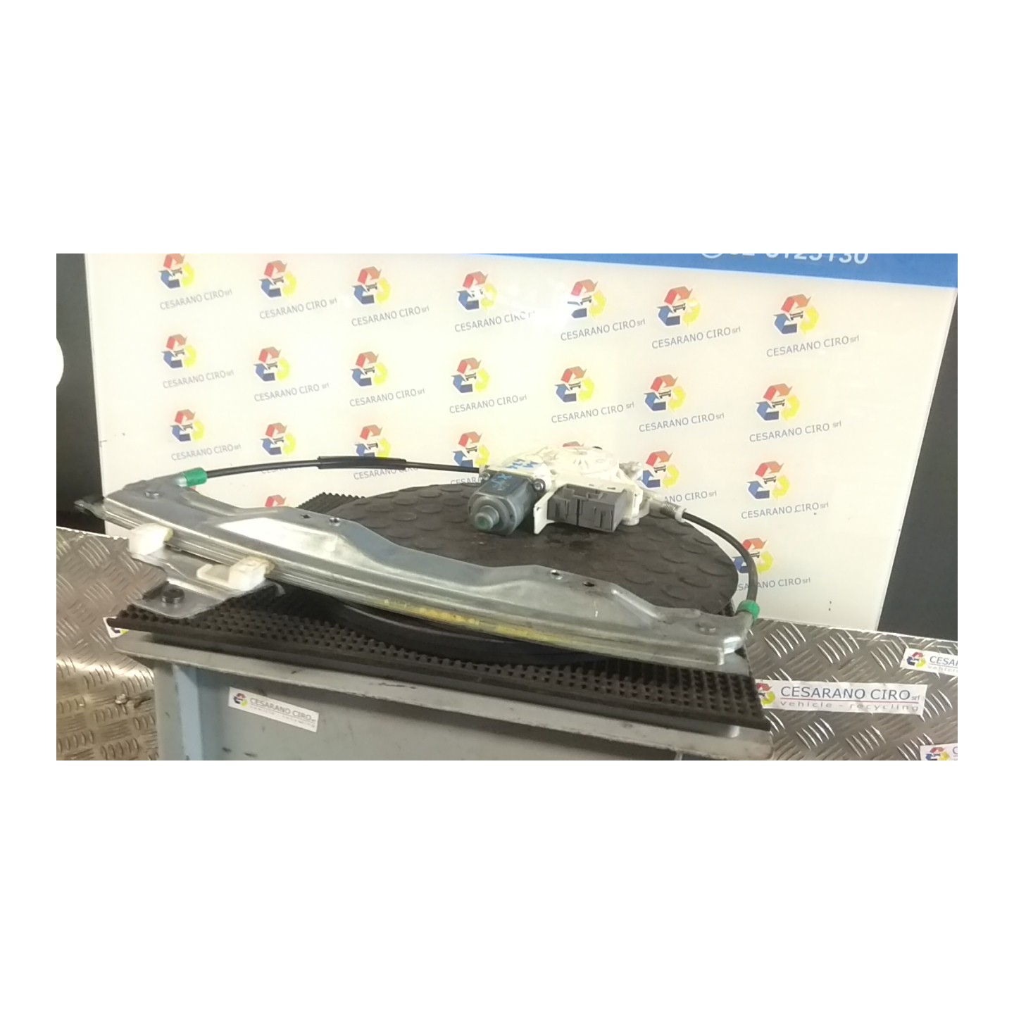 ALZACRISTALLO PORTA POST. SX. 147 PEUGEOT 407 (03/04-03/12) RHR 922385