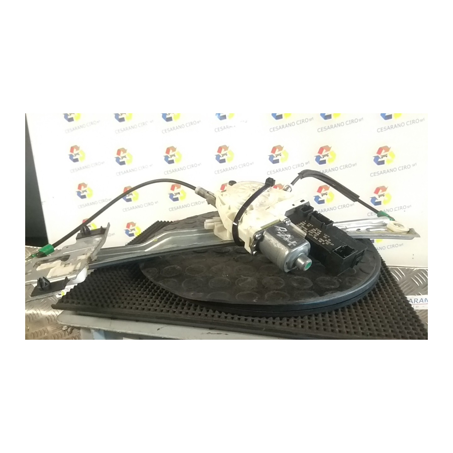 ALZACRISTALLO ELETTR. PORTA ANT. DX. 003 PEUGEOT 407 (03/04-03/12) RHR 9222Q4