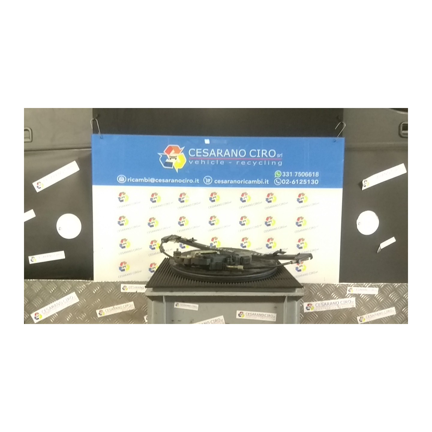 ALZACRISTALLO ELETTR. PORTA ANT. C/MOTORINO DX. 017 FIAT PALIO (PY) (09/97-09/03) 188A4000 46736842