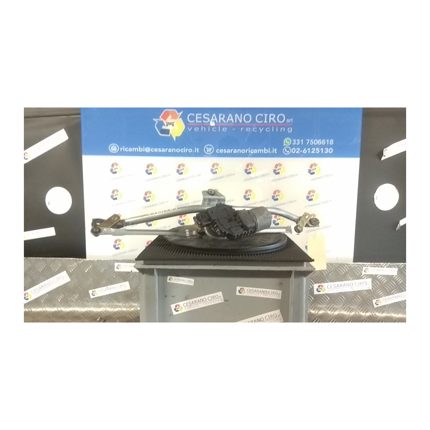 MECCANISMO TERGIPARABREZZA CON MOTORINO 078 VOLKSWAGEN PASSAT (3B) (10/00-03/06) AWX NB3753023033029