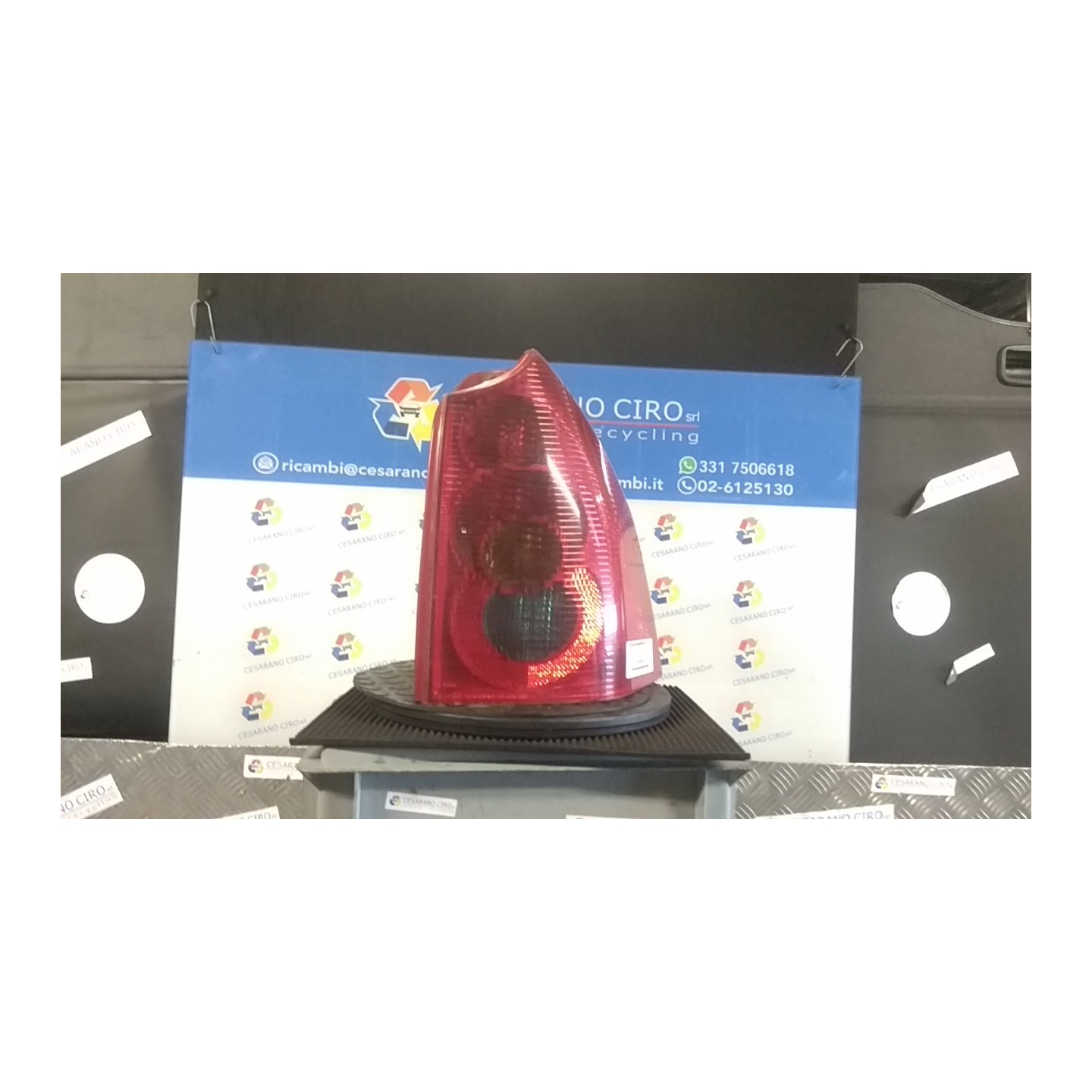 FANALE POST. DX. 089 PEUGEOT 307 (04/01-12/06) NFU 6351Q6