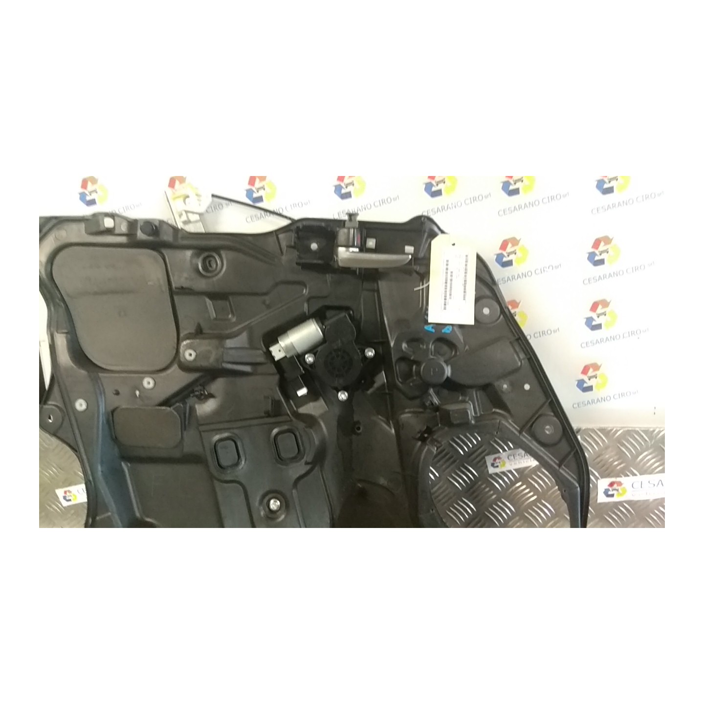 ALZACRISTALLO PORTA ANT. ELETTRICO SX. 014 MAZDA MAZDA 3 (08/06-10/09) Z6 BP4K59590A