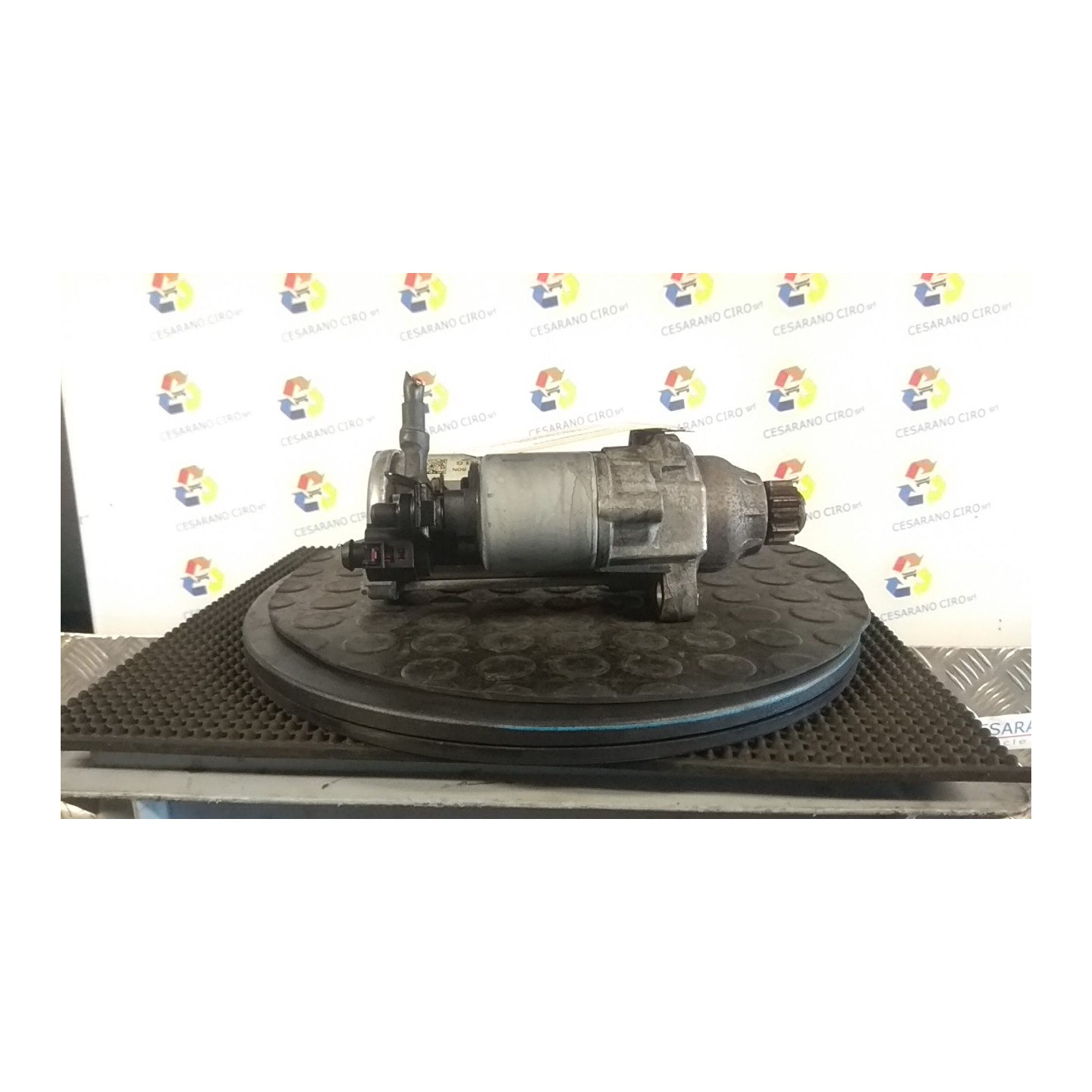 MOTORINO AVVIAMENTO 1.1KW BOSCH/ROTAZ. 050 VOLKSWAGEN UP! (1S) (11/11-10/16) CPG 02M911021HX