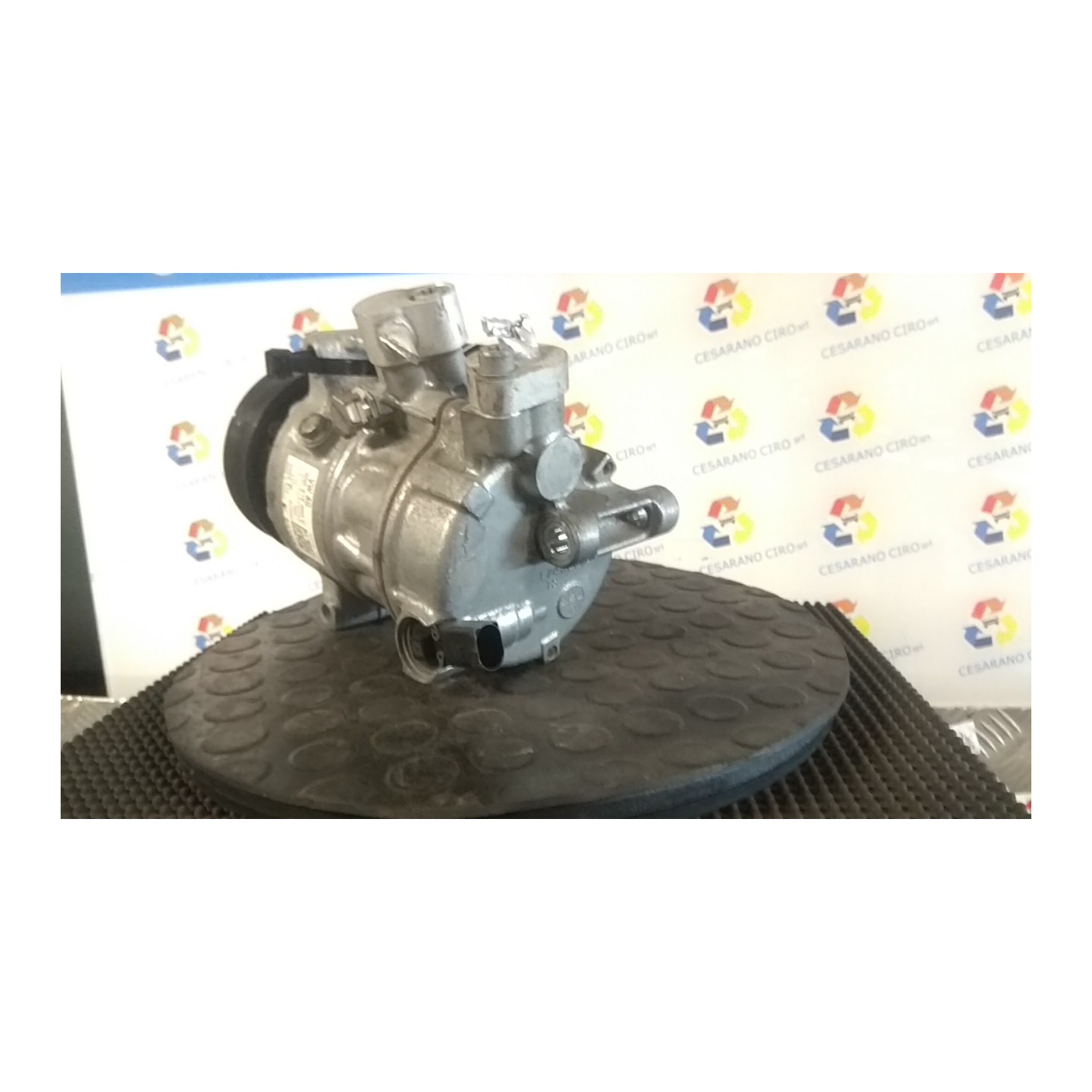 COMPRESSORE A/C 161 VOLKSWAGEN POLO (6C) (03/14-02/18) CUS 5Q0820803B