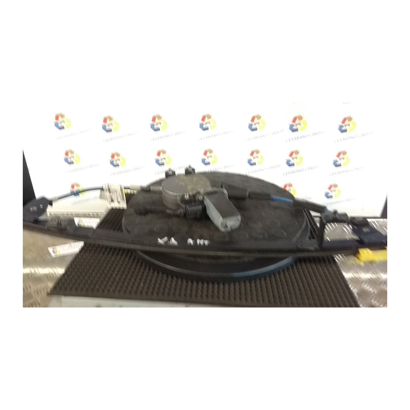 ALZACRISTALLO ELETTR. PORTA ANT. CON MOTORINO DX. 029 FIAT BRAVA (1M) (07/98-10/02) 182B2000 46559811