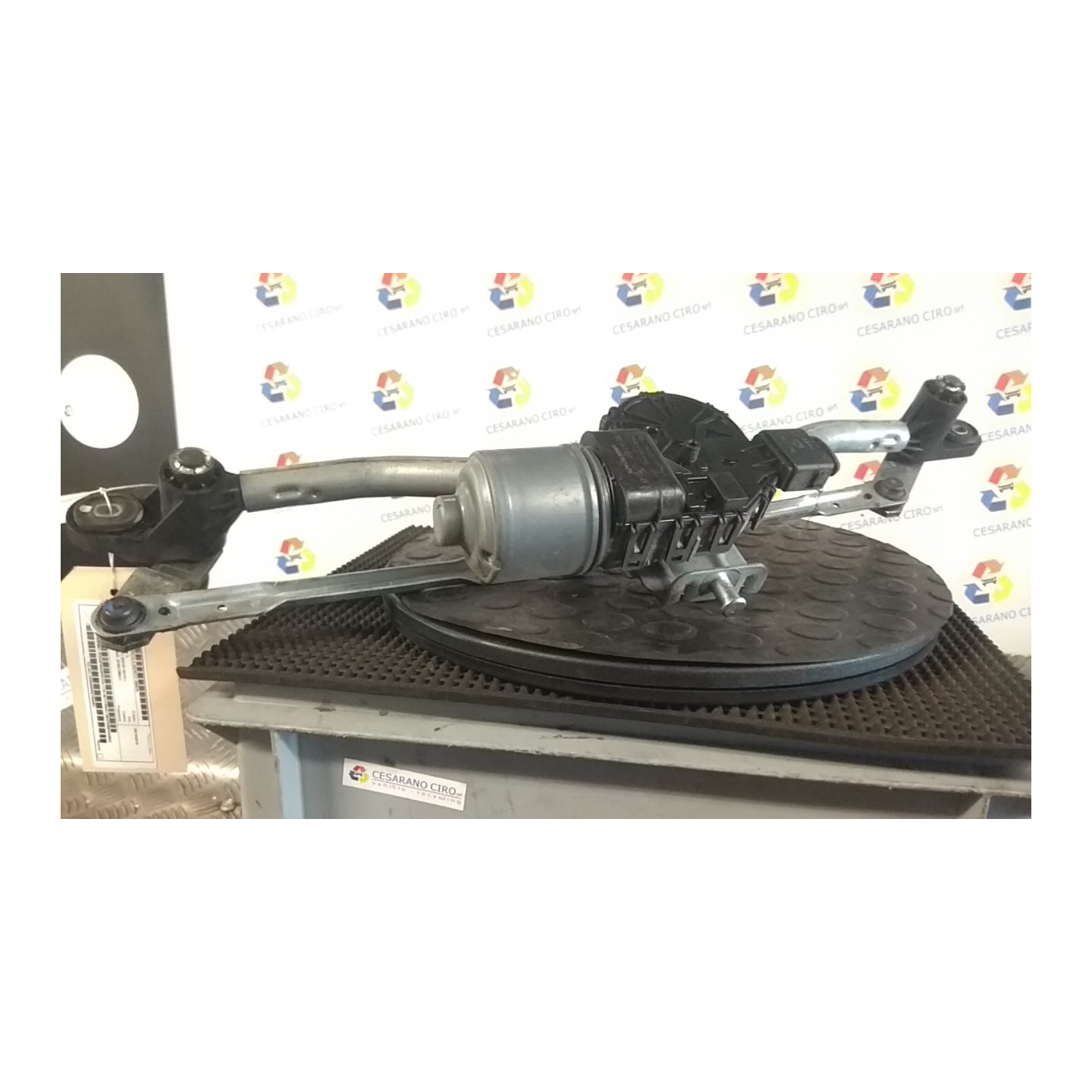 MECCANISMO TERGIPARABREZZA CON MOTORINO 070 ALFA ROMEO GIULIETTA (X7) (03/10-10/13) 198A4000 NB3753001043002
