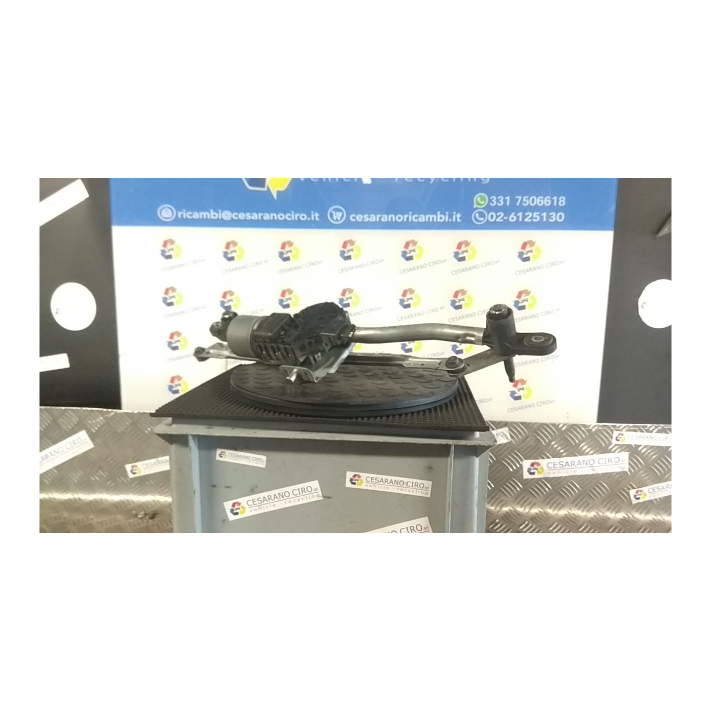 MECCANISMO TERGIPARABREZZA CON MOTORINO 070 ALFA ROMEO GIULIETTA (X7) (03/10-10/13) 198A4000 NB3753001043002