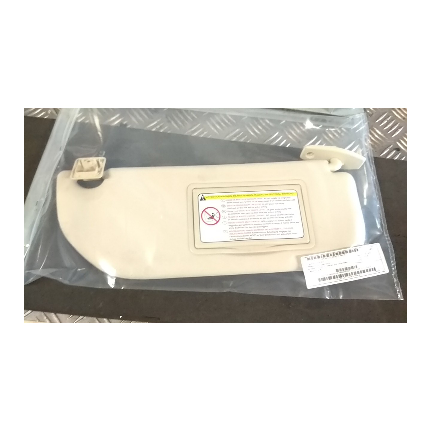 ALETTA PARASOLE PARABREZZA OCCULTABILE DX. 137 CITROEN C4 (11/04-10/10) 5FW 8143JF