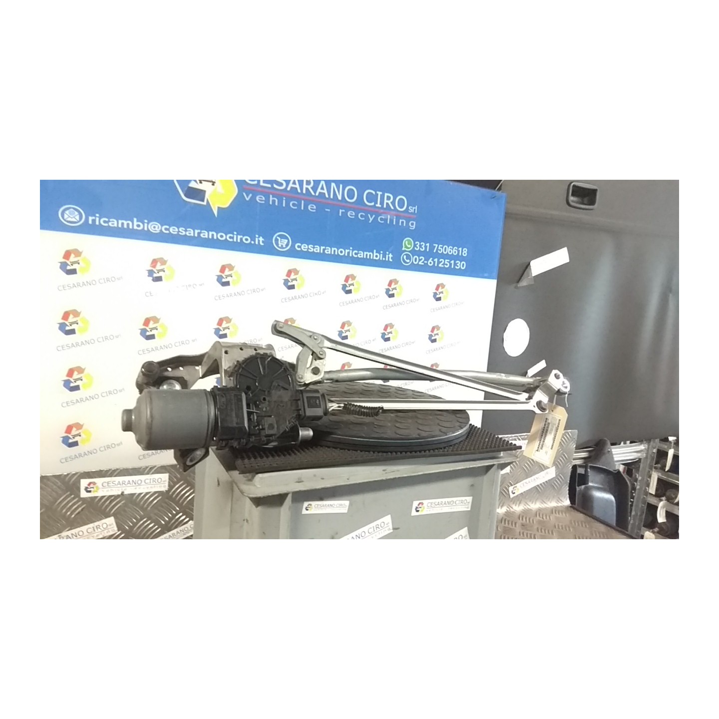MECCANISMO TERGIPARABREZZA CON MOTORINO 170 FORD C-MAX (CB3) (03/07-12/11) SYDA NB3753007043009