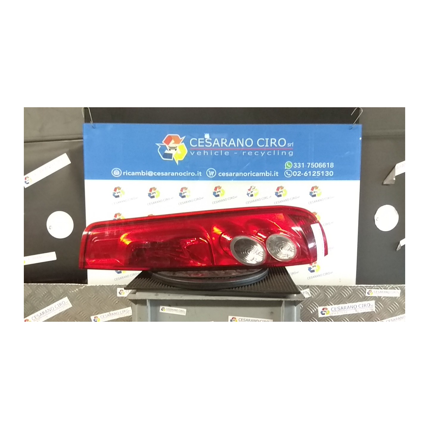 FANALE POST. DX. 184 FORD FIESTA (CBK) (12/05-12/08) FUJA 1432269