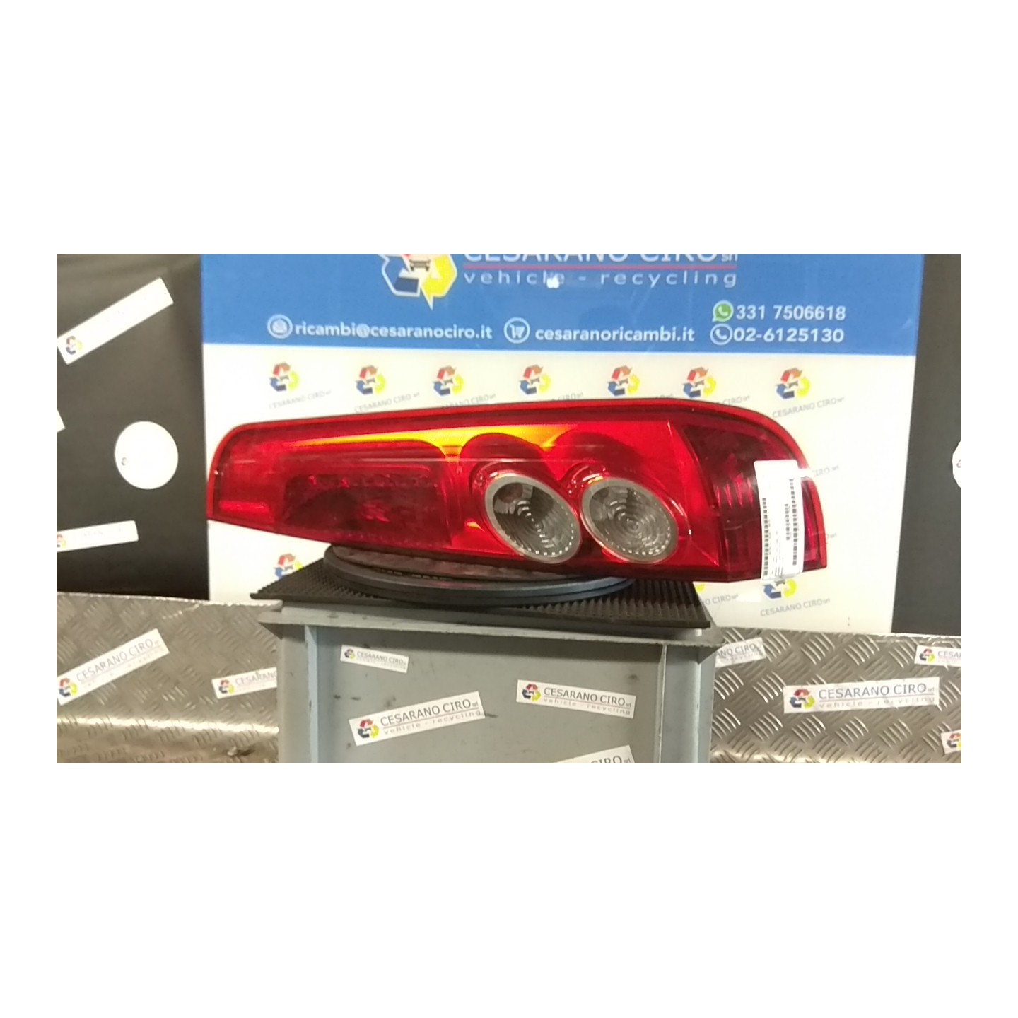 FANALE POST. DX. 184 FORD FIESTA (CBK) (12/05-12/08) FUJA 1432269