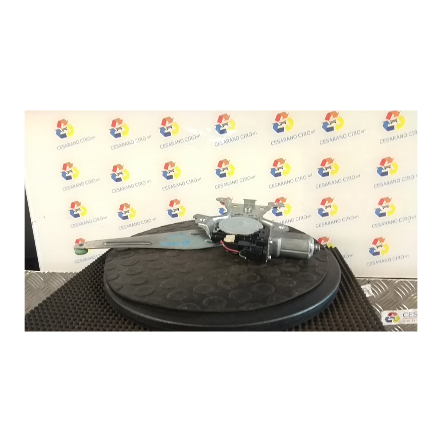 ALZACRISTALLO ELETTR. PORTA POST. SX. 011 FIAT SEDICI (3B) (02/06-11/11) D19AA 71743456