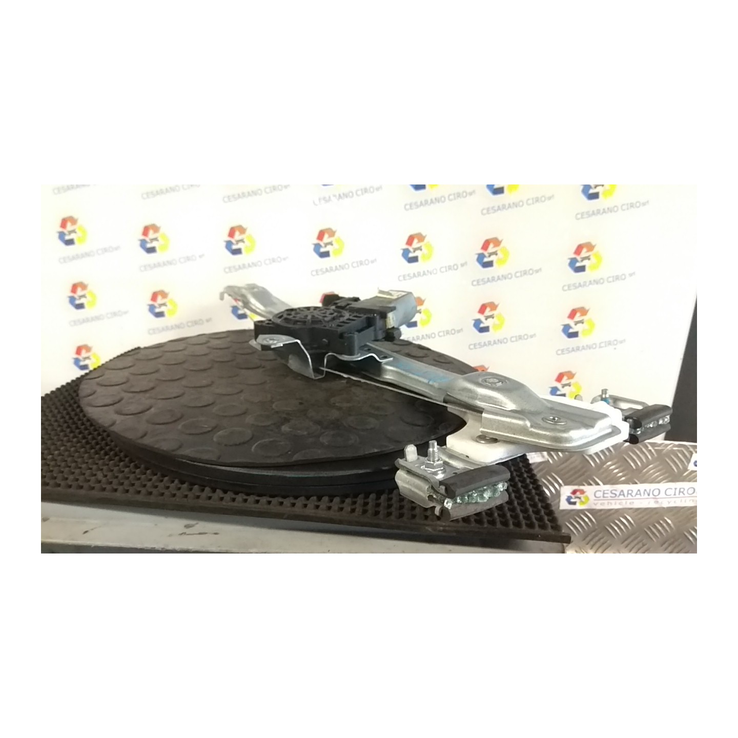 ALZACRISTALLO PORTA ANT. SX. 047 OPEL KARL ROCKS (03/17-) D10XEOPTL5Q 95137311