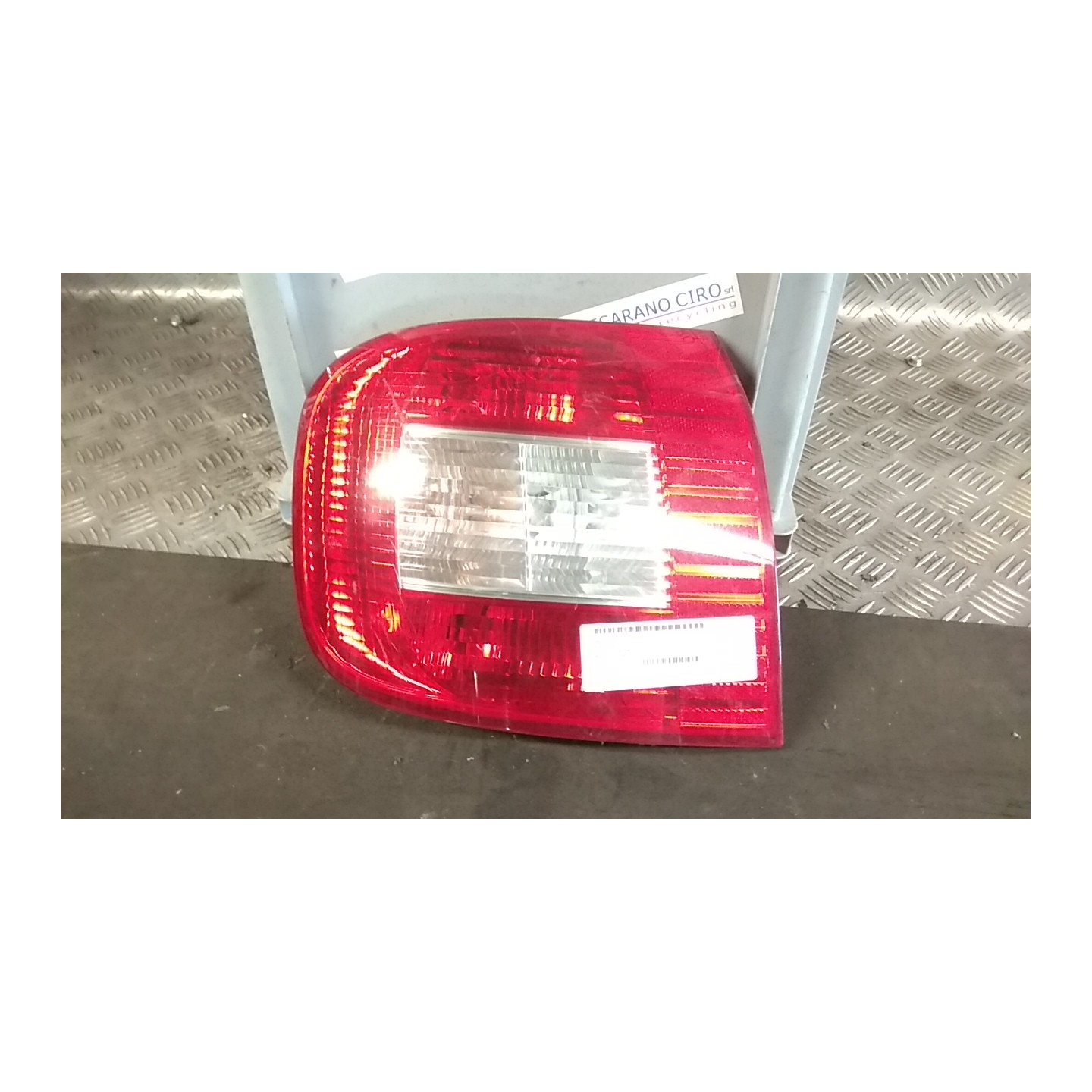 FANALE POST. SX. 217 FIAT MULTIPLA (1F) (05/04-04/12) 186A9000 51720553