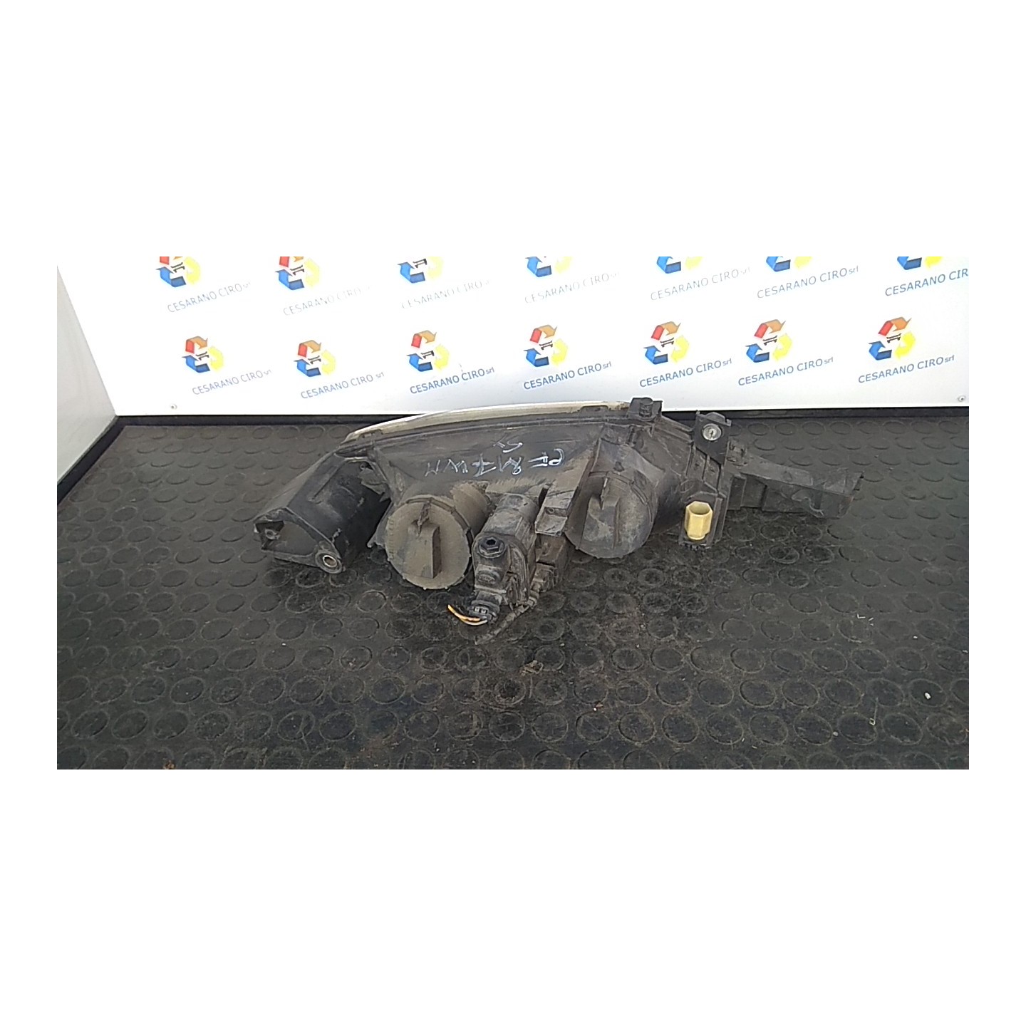 PROIETTORE SX. 243 LANCIA Y (10/00-03/04) 188A5000 46787683