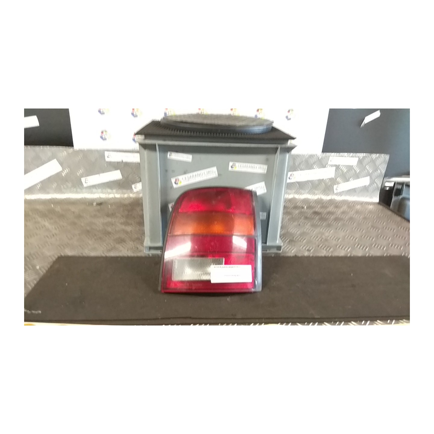 FANALE POST. DX. 271 NISSAN MICRA (K11E) (10/92-03/98) CG10 265505F301