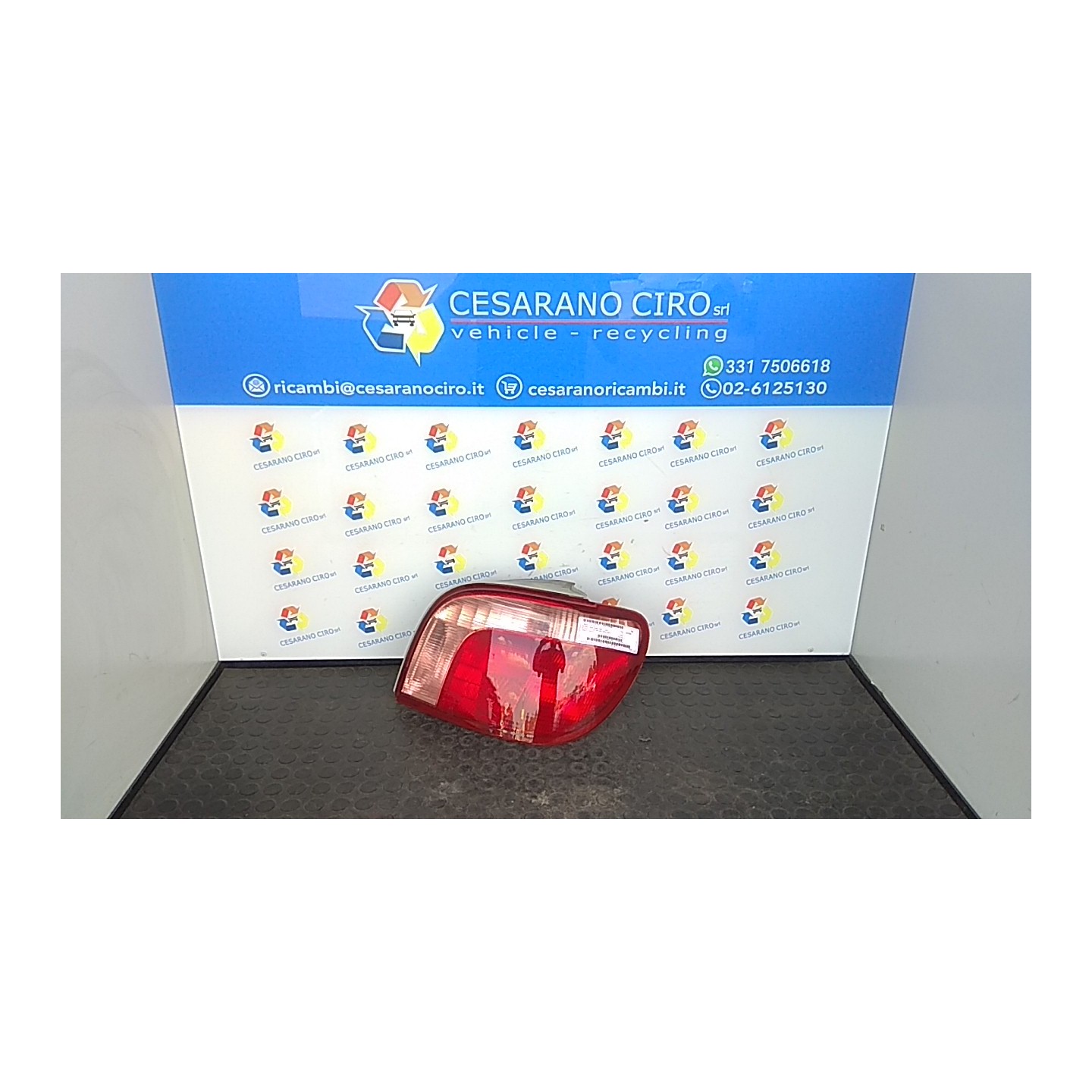 FANALE POST. 08/99-12/02 DX. 302 TOYOTA YARIS (03/99-11/05)     (JPP) 1NDTV 8155052130
