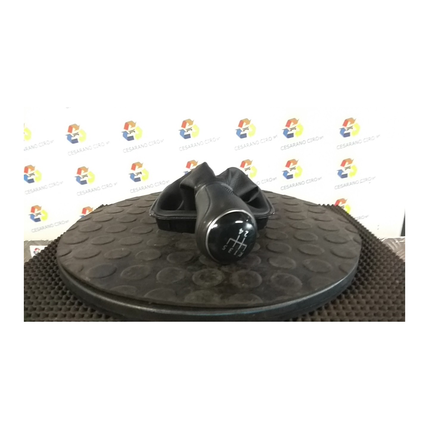 CUFFIA LEVA CAMBIO PELLE 059 VOLKSWAGEN POLO (6C) (03/14-02/18) CUS 6C0711113JDWD